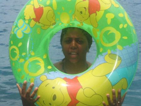 Moumouze pr�sente son journal de 13h sur ATV... hihi !!!