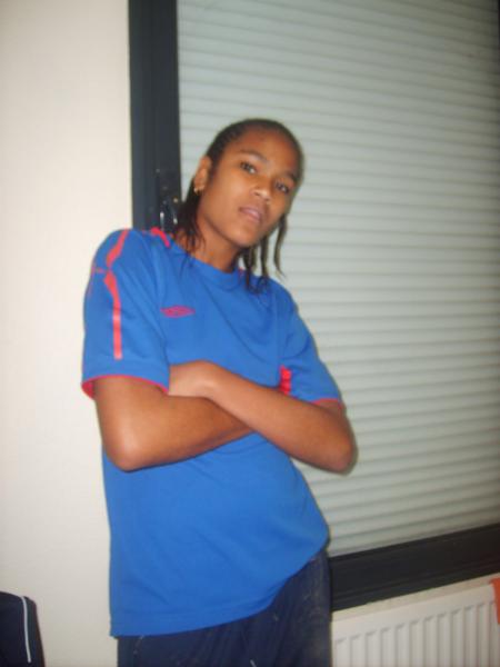 tjr o6 mimi et masculine c notre footballeuse Didy