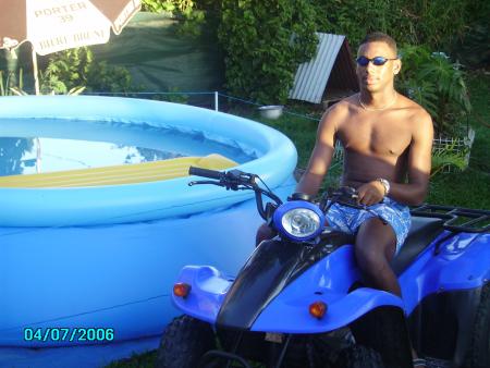 du bleeeeeeu sur 1 quad en + aaaaaaaaaaah non Lionel....m3 zo 6 je vx  !!