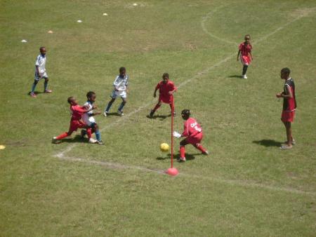 tournoi de foot pr les poussins et d�butants de l'essor !!