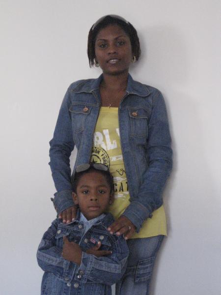 Miss Jojo ek son p'ti loup Kilou