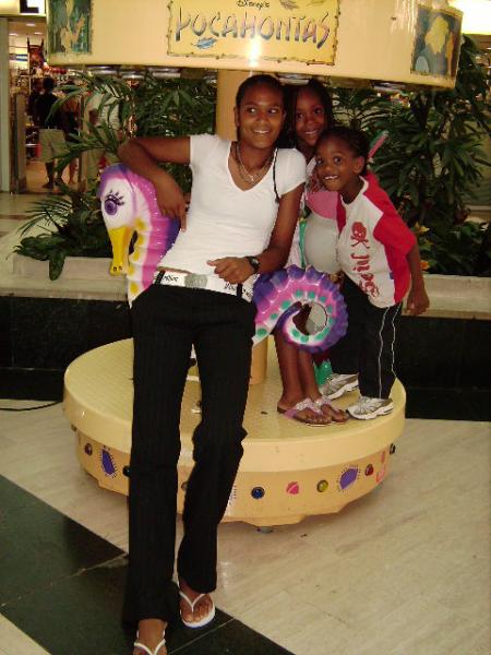 Didy,L�ley & Lindsay au man�ge de la Gall�ria