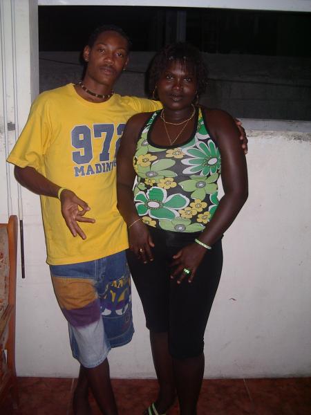 aaaaaaaahhhh !! Que c beau ! Quel beau couple ! Pliss foss � vs miss K�k� ek missi� Roro...