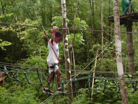 l�l� en pleine action !!