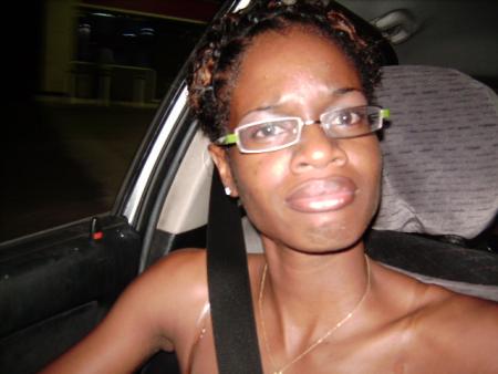 l'r 2 dire : ya 1 flash ? att cocotte souri et il viendra ton flash... 