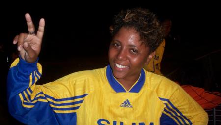 moumouze pr�te pr le tourn3 2 beach soccer f�min1 !! (sav ke nou pren yo !!)