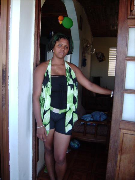 bordel...! sa �crase je s8 d�j� fatigu�e alors qu'on est que le 24/12 � 14h et sachez que la soir�e va s'annoncer longue...!!!